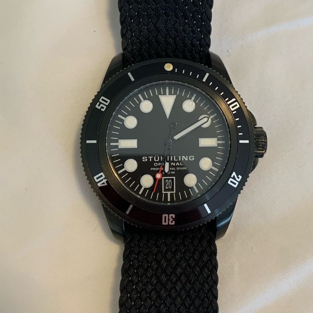 Stührling 200m Dive Watch